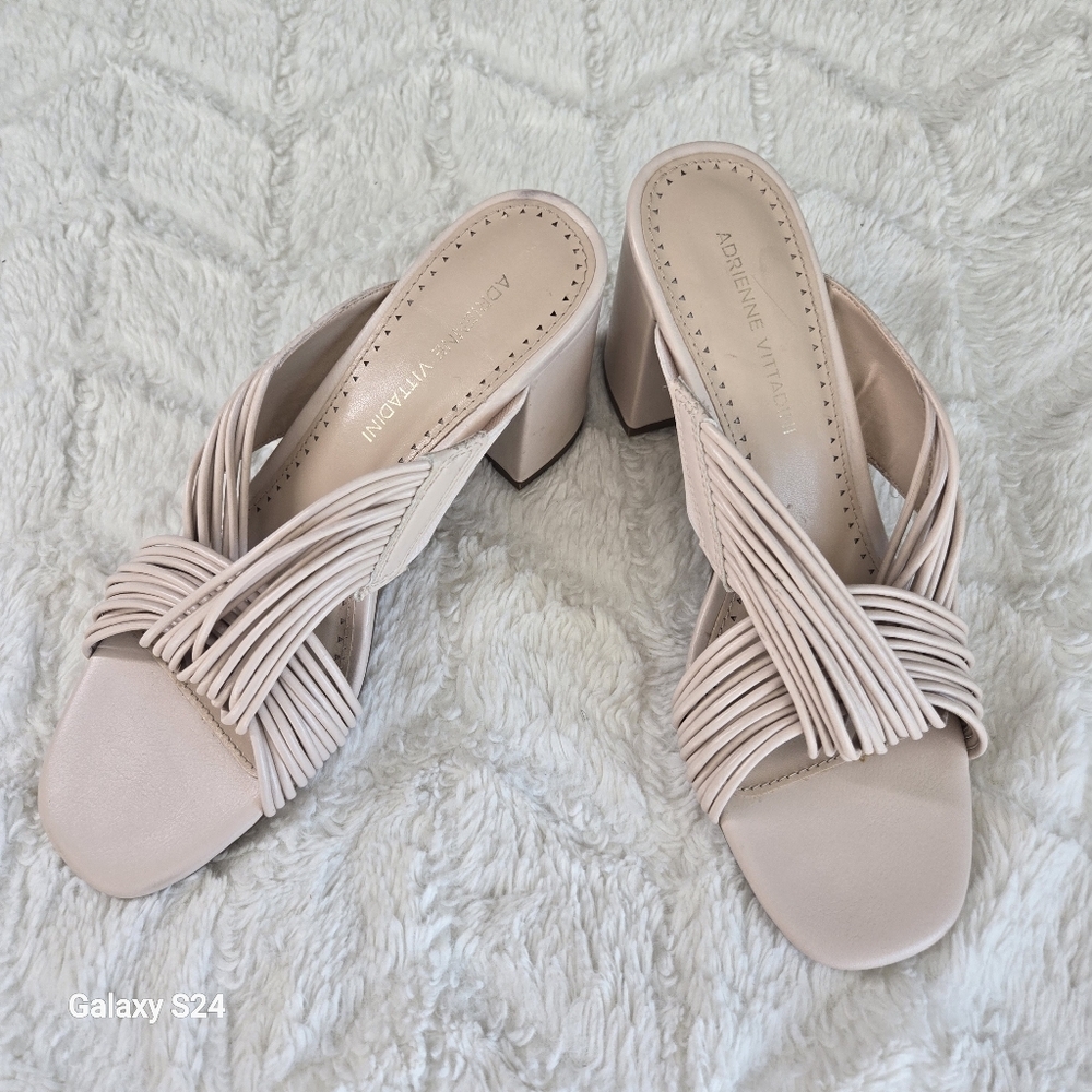 Adrienne Vittadini Annalee Block Heel Mule Sandals Cream Size 7.5 - Picture 3 of 13